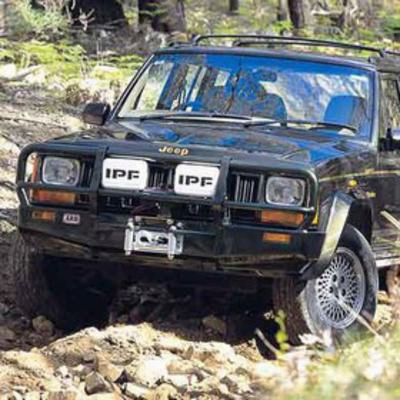 Arb Black Jeep Cherokee Deluxe Bull Bar Winch Mount Front Bumper (black) - 3450010
