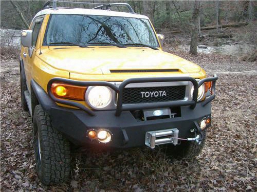 2007 Toyota Fj Cruiser Fab Fours Grill Guard Heavy Duty Winch Bumper In Black Powder Coat With Lights And D-ring Mounts