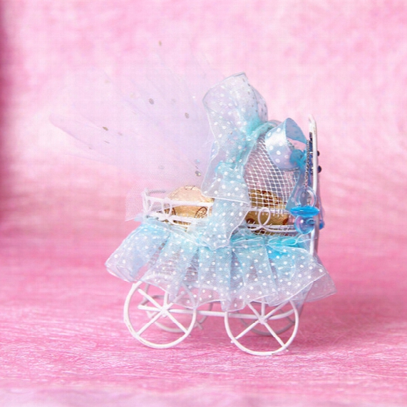 New Baby Shower Candy Boxes Metal Pram Baby Carriage Shaped Box With Laces Gauze Wedding Favor Box Exclusive Cute Gift Boxes
