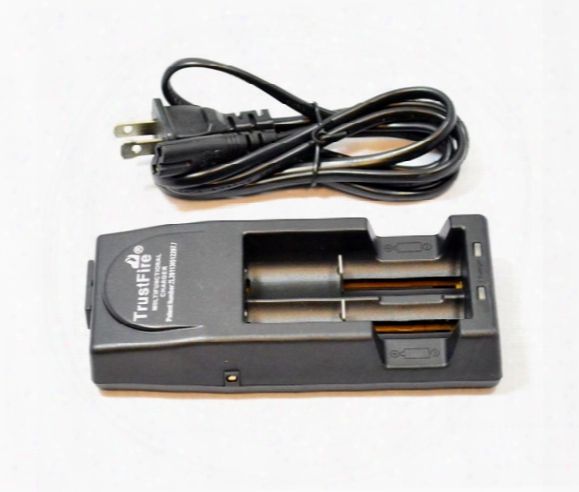 Trustfire Tr-001 Dual Battery Charger + Car Charger 18650, 18500, 18350, 17670, 16340 Brand New 20pcs With Free Dhl