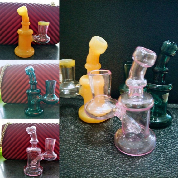 Mini Small 3 Color Water Smoking Bongs Tall 8cm Joint 14.4mm Easy To Carry Oil Rigs Glass Bongs With Water Pips Percolator 2017 New Arrival