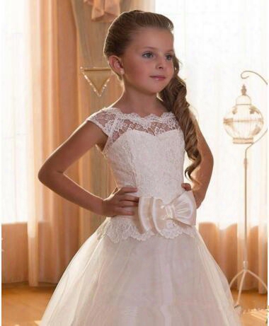 2016 Girl&#039;s First Communion Dresses Scoop Backless With Appliques And Bowtulle Ball Gown Pageant Dresses For Little Girls