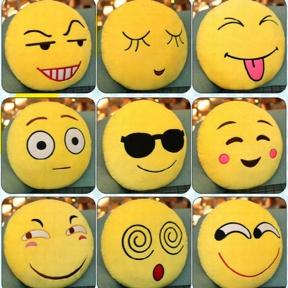 30-45cm Emoji Plush Hold Pillow Cartoon Bag Pendant Qq Expression Stuffed Plush Doll Smiley Emoji Toys For Kids Keychains Keyrings 21 Style