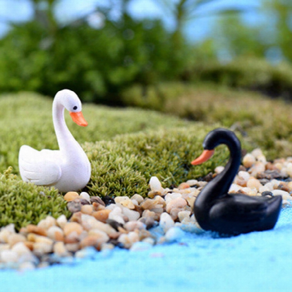 Cute Love White Black Swan Resin Crafts Decorations Mini Animal Decor Cartoon Dolls Landscape Ornament Fairy Garden