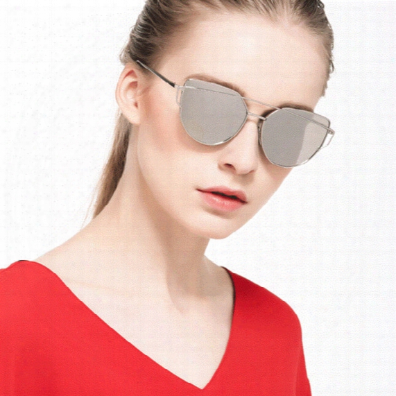 Hug Me Lady Women Sunglasses 2017 New Fashion Irregular Hollow Sunglasses Cartoon Shape Sunglasses Yan-078