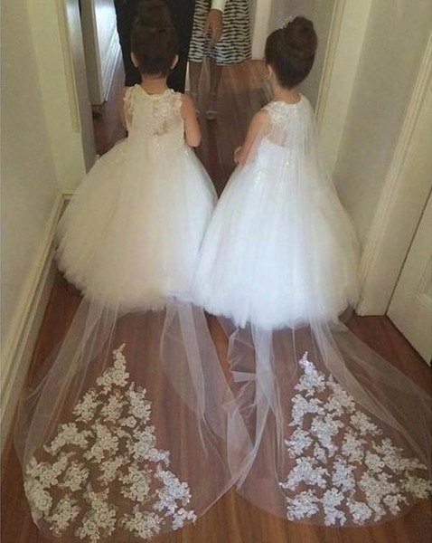 2016 New Cheap Flower Girls Dresses For Weddings Lace Illusion White Jewel Neck Sweep Train Party Birthday Dress Children Girl Pageant Gowns
