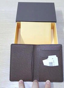 2017 Fashion Designer Credit Card Holder High Quality Classic Leather Purse Folded Notes And Receipts Bag Wallet Purse Distribution Box
